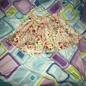 Wet seal floral pattern skirt